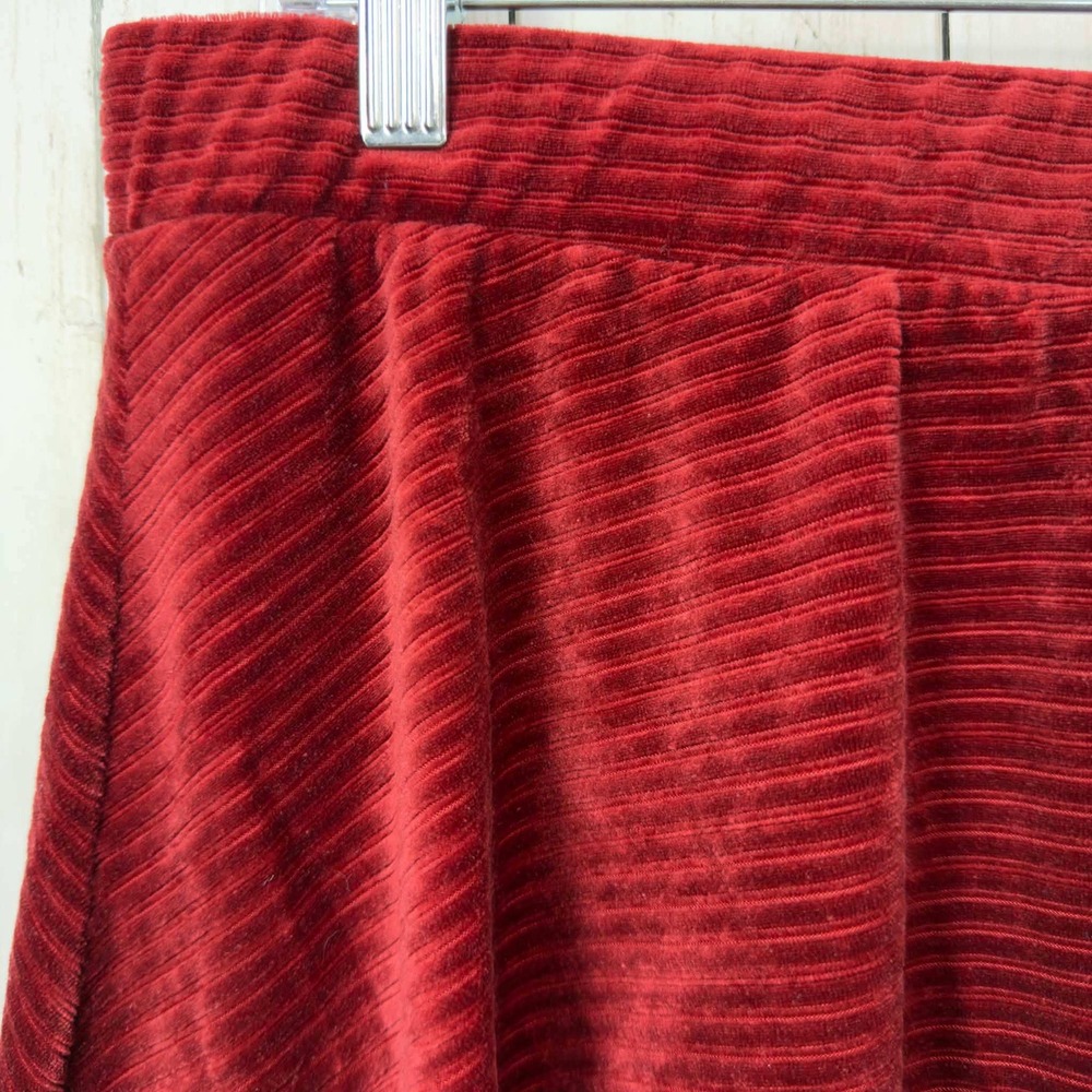 SO Women's Red Ribbed Corduroy Velvet Skater Skirt Size XXL - Picture 2 of 5